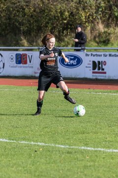 Bild 336 - wBJ TuS Felde - SV Henstedt Ulzburg : Ergebnis: 1:8